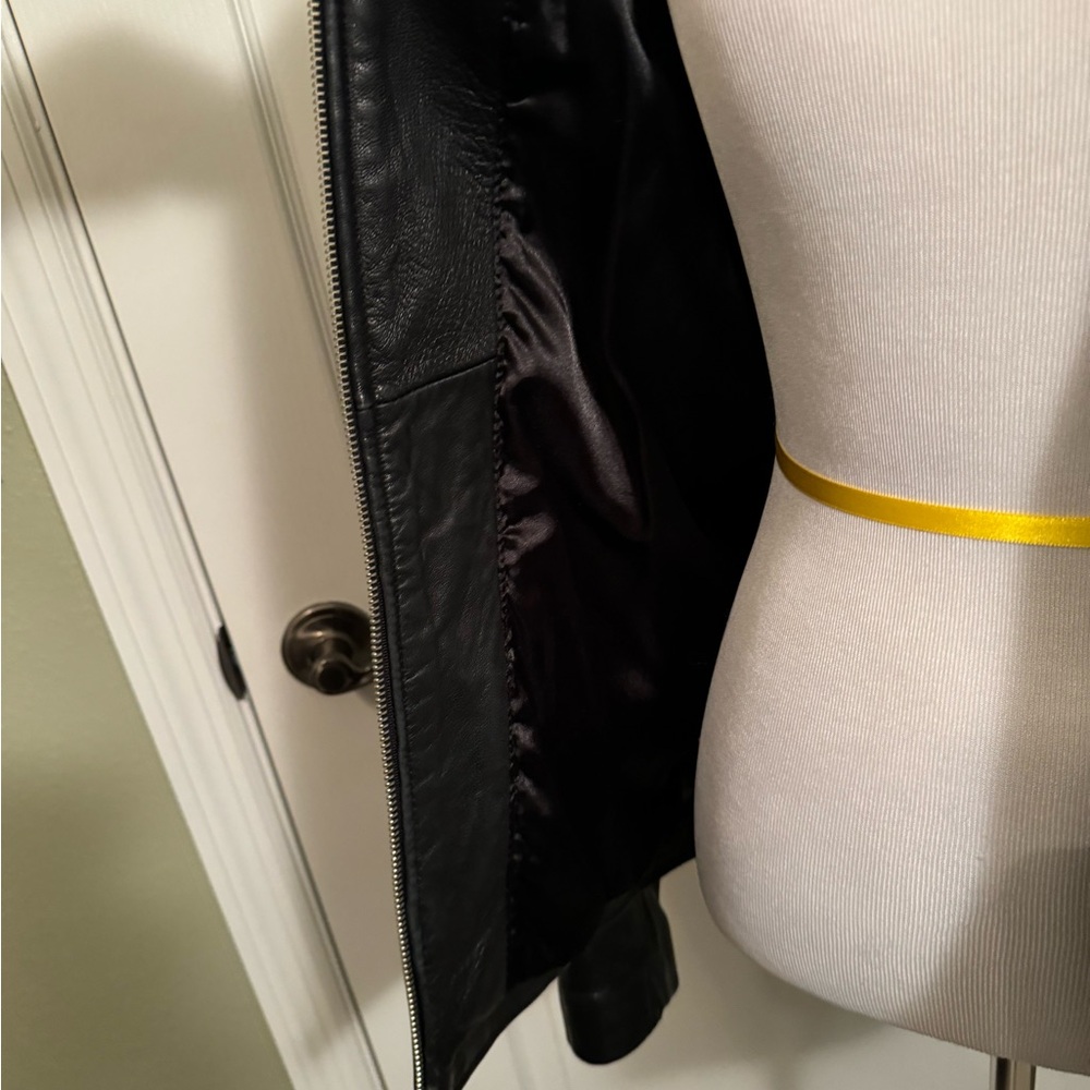 Guess leather jacket - Picture 6 of 9